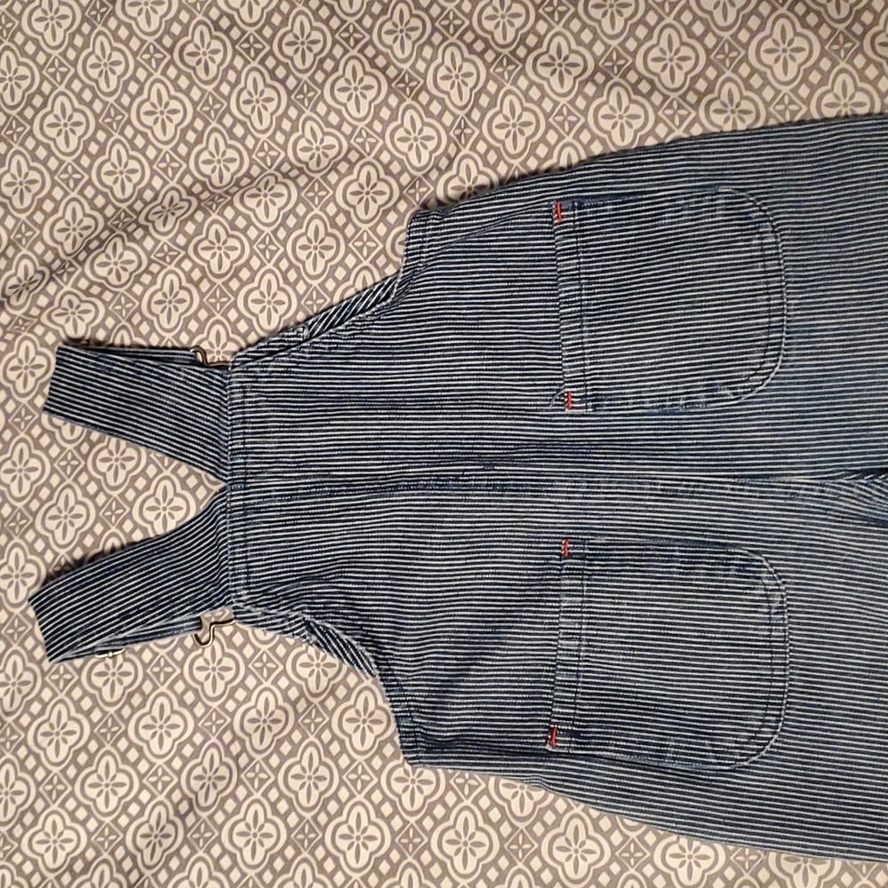 Thomas the Train Overalls 12M - Picture 4 of 4